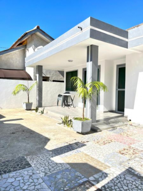 Villa meublée Cotonou fidjrosse 05 min de la plage